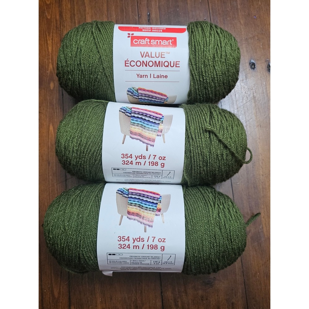 Craft Smart Value Yarn Leaf Green VS120 Lot of 3 Skeins 1062 Yds Total Medium 4